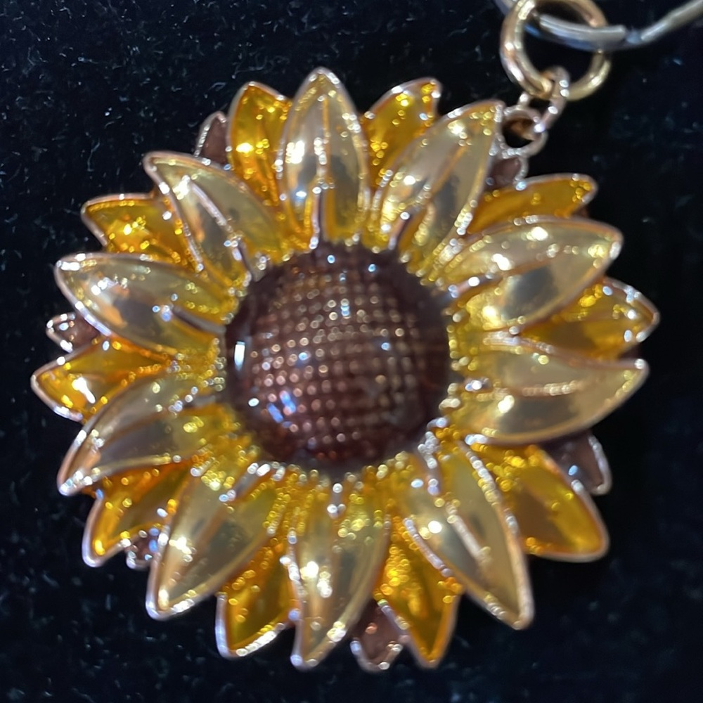 Sunflower Enamel Metal keychain Bag Charm NWOT - Picture 3 of 5